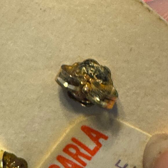 Carla Vintage Earrings 14 K. Post 12K Gold Filled Star Cut Out Earrings - Picture 4 of 5